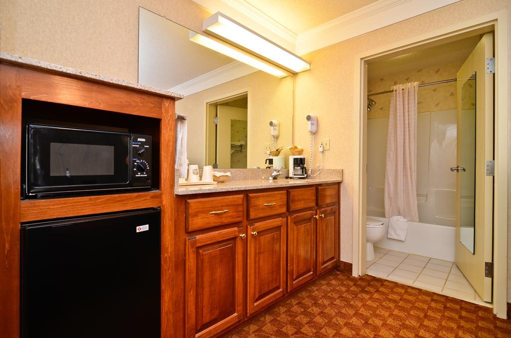 Peach State Inn & Suites Hawkinsville Exterior foto